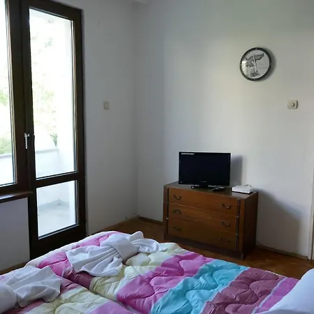 Apartment Big Near The Beach And The Sea Garden!