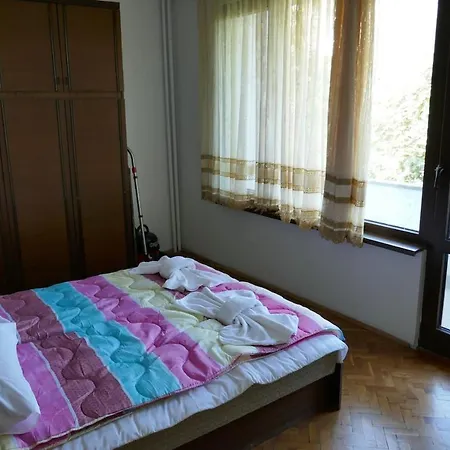 Big Near The Beach And The Sea Garden! Apartment